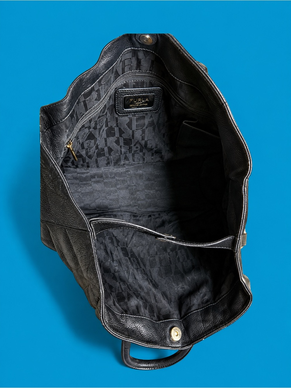 Furla Quilted Black Leather Tote Bag Tassel Charm Shoulder EUC Luxe Classic 🖤✨ - Picture 5 of 5